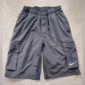 Nike cargo active shorts black size small